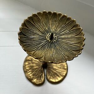 Gold Flower Candle Holder